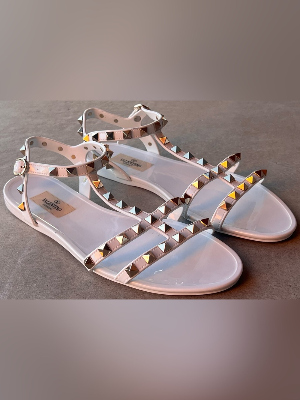 Valentino Garavani Rockstud Jelly Gladiator Sandals White Rose Gold Studs EU 38